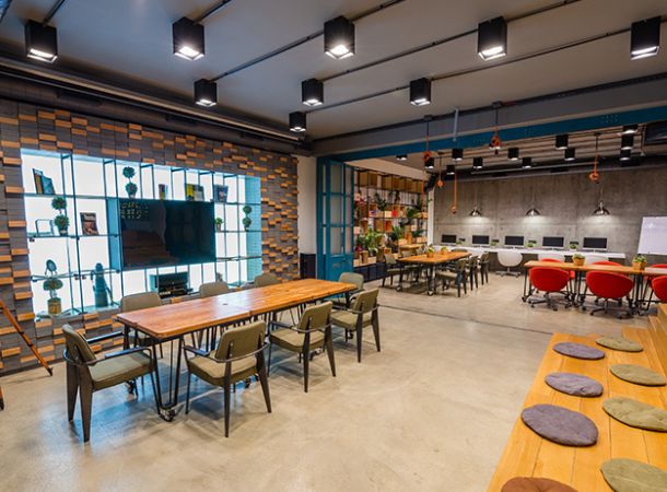 Hybrid Workspaces